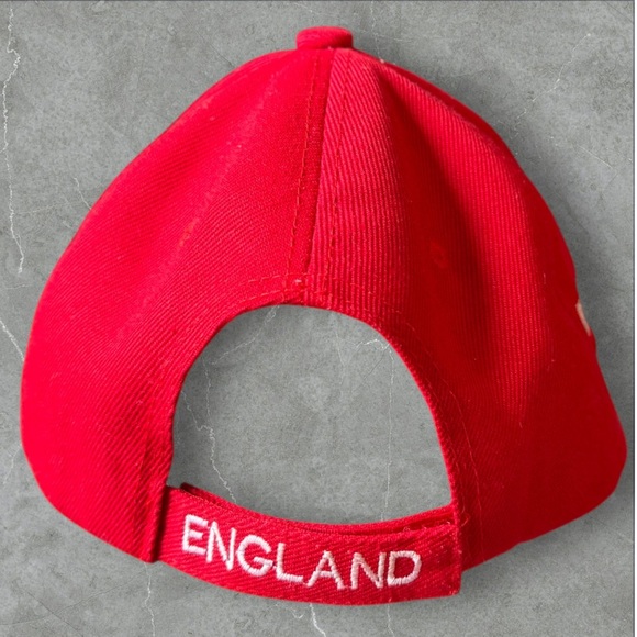 ✅England Football Club with 3D Embroidery and Crest Patch - Picture 5 of 16